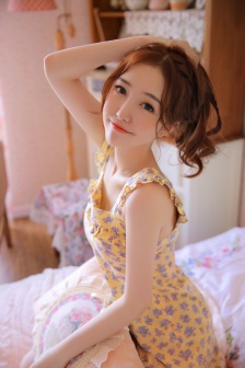 乌鸦嘴妙女郎